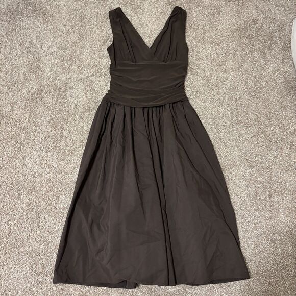 Eliza J Dresses & Skirts - Eliza J Chocolate Brown V-Neck Midi Dress